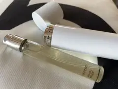 トムフォード・ソレイユ ネージュ (オードパルファム10ml)