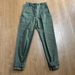 trois カーゴパンツ　カーキ
