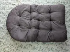 グレー 　楕円形　クッション