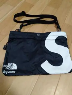 【値下げ】THE NORTH FACE Supreme サコッシュ 21-23-3-01rs.jpg