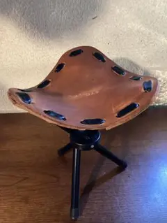 (ハンドメイド) コンパクトチェアー型　レザー仕様飾り台