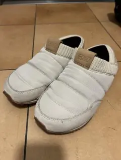 Teva ホワイト スリッポン　24 リエンバーモック2