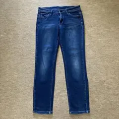 ユニクロ　スキニーフィットテーパード　ミドルライズ
