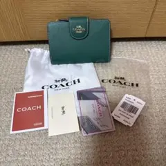COACH グリーン 二つ折り財布