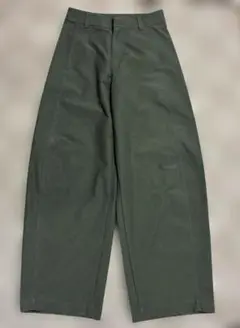 ジャージバレルレッグパンツ　ユニクロ　S オリーブ