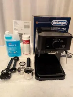 Item thumbnail for item 95695e5e-8cf1-407e-95fb-92f0a9137423