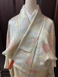 値下げ10096●着物●正絹●小紋●美品●クリーム色●白●ドット●お買い得●