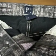 美品✴︎GAP KIDS メタリックブラック スカート 140