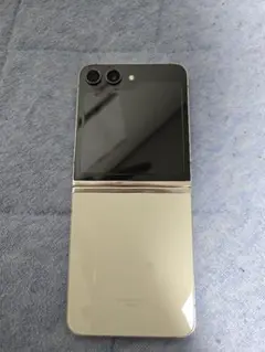 Galaxy Z Flip 5 scg23[au版] 256GB クリーム