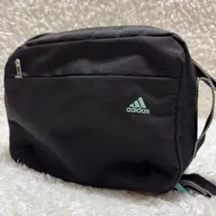 adidas ショルダーバッグ 黒 サコッシュ 軽量 斜めがけ ユニセックス