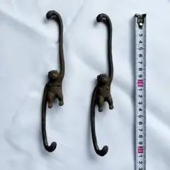モンキーフック　鉄　猿のフック　2本セット　猿　吊り金具　S字フック　フック