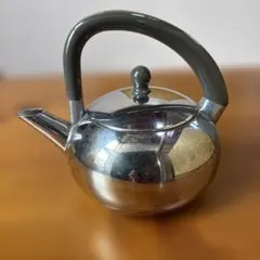 Item thumbnail for item e7ccabe9-0da0-4ab4-8f36-ab018b13b3d3