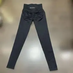 BE YOURSELF ブラックレギンス S