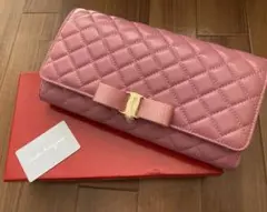 ☆新品未使用☆フェラガモ 財布 ヴァラレザーウォレット