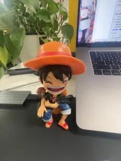 ルフィ フィギュア オレンジ
