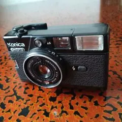コニカ Konica C35 EF3 レッド 　中古良品 コニカ Konica C35 EF3 レッド 中古良品