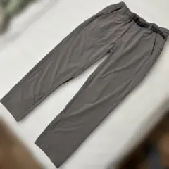 Item thumbnail for item d0ee041b-7c34-48f0-8cf9-8f4204a60e1b