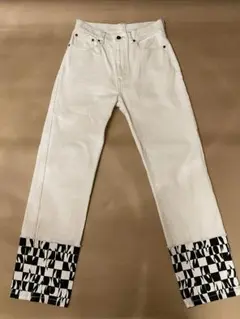 Item thumbnail for item eb3a65ec-c58c-4b57-8273-9fd09cb9b1c2