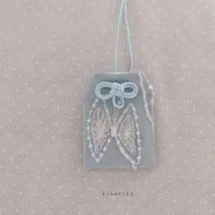 お守り袋　おまもり　handmade ミナペルホネン sky flower