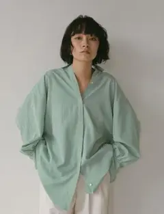 ETRE TOKYO オーバーサイズギャザーシャツ