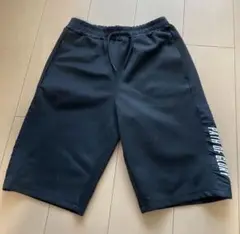 ハーフパンツ　160 黒色　半ズボン