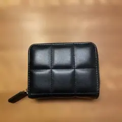 黒 キルティング ジッパー式カードケース