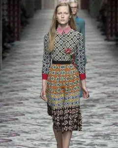 GUCCI シルクワンピース PATTERNED PLEATED DRESS