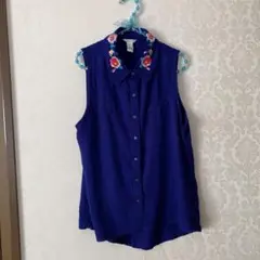 値下げ刺繍襟ノースリーブシャツM