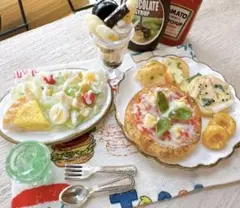 ミニチュアフード　マルゲリータピザ　ランチセット