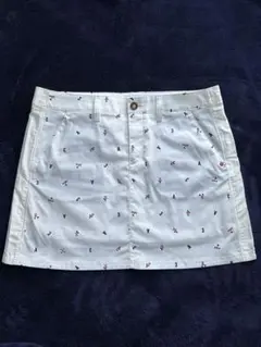 adidas 刺繍模様 ホワイトスカート