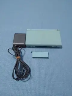 ニンテンドーDS Lite本体　アイスブルー　充電器付属　ジャンク