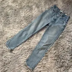 Item thumbnail for item d9bbfd27-ab4d-41d3-b442-efcde3c31648