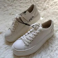✨新品✨ ZARA ザラ 厚底 プラットフォームスニーカー ホワイト 39