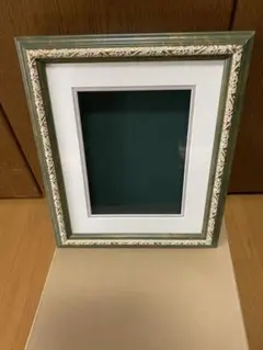 ☆シャドーボックス☆額縁☆アンティークグリーン☆模様入り☆