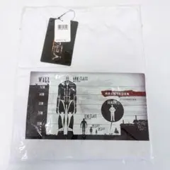 進撃の巨人　Lサイズ　半袖Tシャツ　白　巨人の体格差図説　胸ポケット新品タグ付き
