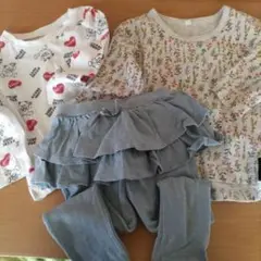 クマ柄長袖トップスとフリルレギンスセット