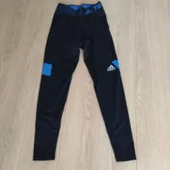 adidas スリムフィット タイツ ブラック/ブルー