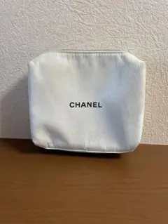 CHANEL 化粧ポーチ