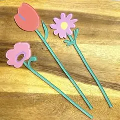 スリーコインズ　アクリル　フラワー