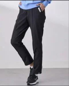 新品未使用　UNDOVE GOLF テーパードパンツ　L ¥9229