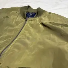 Item thumbnail for item 7370bc5a-566a-45e7-b85a-6a820cd8cfd1