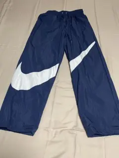 新品未使用⭐︎NIKE ナイロンパンツ　Mサイズ 新品タグ付き