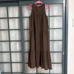 ブラウンノースリーブロングワンピース