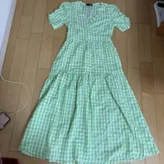 新品　タグ付きFREE STYLES グリーン 半袖 ロングワンピース
