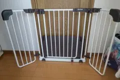 日本育児　おくだけとおせんぼ　おくトビラ　ホワイトスチール