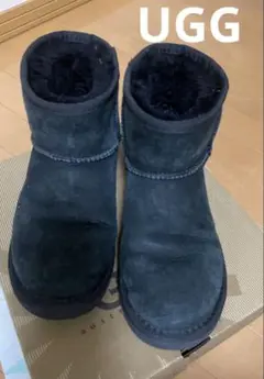 Item thumbnail for item 57db601f-9e1d-4a28-929f-197b2e99ed59