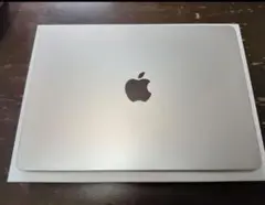 【未使用級】M2 MacBook Air スターライト 8G 256GB