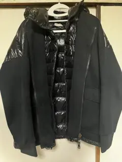 モンクレール MONCLER ダウンジャケット