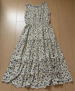 earth フラワープリント ノースリーブワンピース