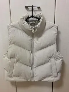 ZARA ホワイト ダウンベスト　L
